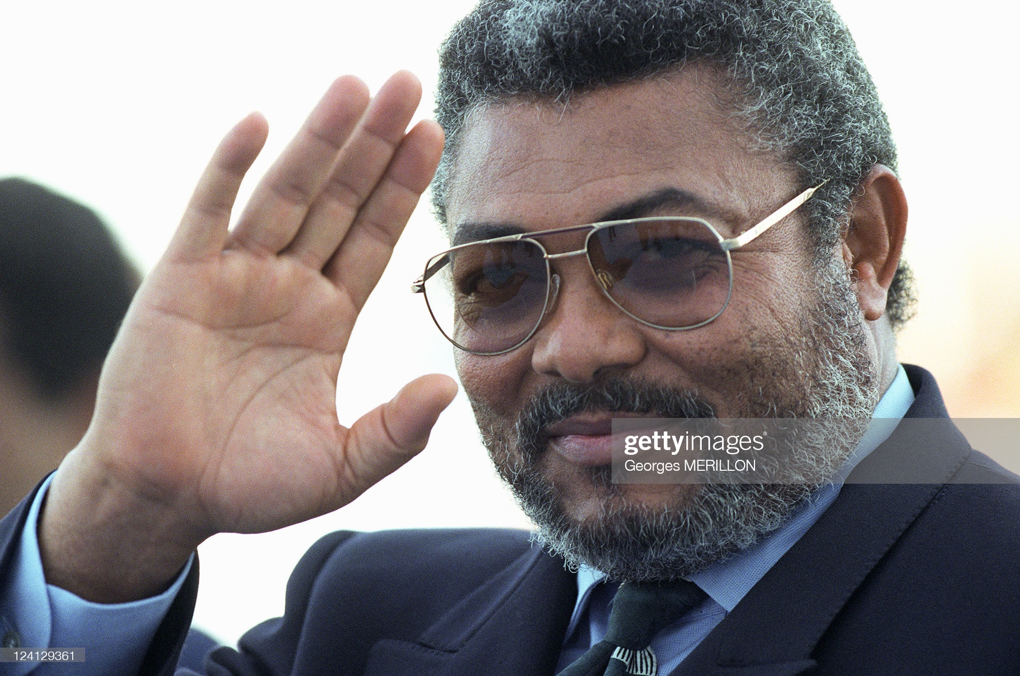 Jerry-Rawlings-Waving